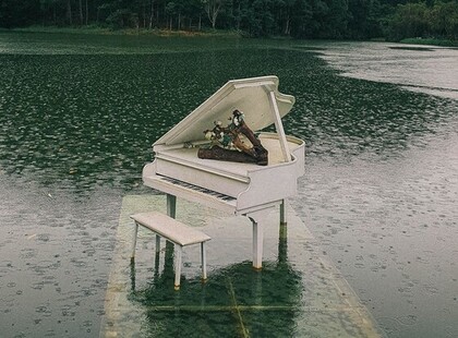 雨とピアノ